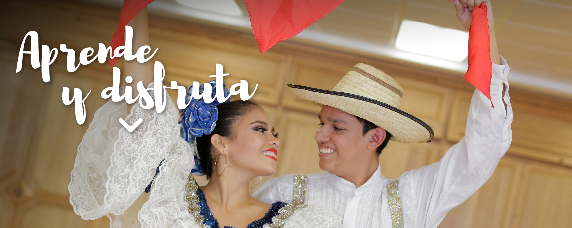 Imagen hombre y mujer bailando cumbia