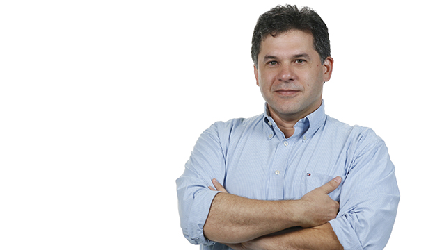 Alberto-de-castro-decano.jpg