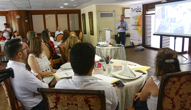 2019-05-07-CONFERENCIA-PERSONAS-FELICES-ORGANIZACIONES-SOSTENIBLES-ESTRATEGIA-EL-DESARROLLO-DE-LAS-COMPETENCIAS-INTERNAS-DE-LA-FELICIDAD-16.JPG.jpg