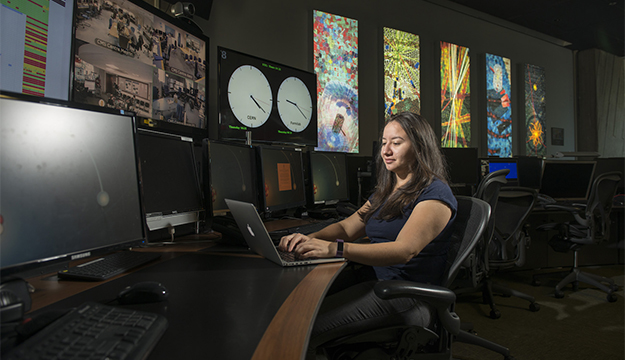 Jeny-Teheran-Fermilab.jpg