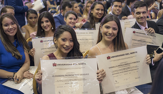 Grados-2018-1.jpg
