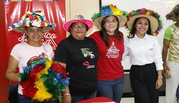ROSA-GONZALEZ-MARIA-TERESA-FERNANDEZ-LUCIA-AVENDAÑO.JPG.jpg