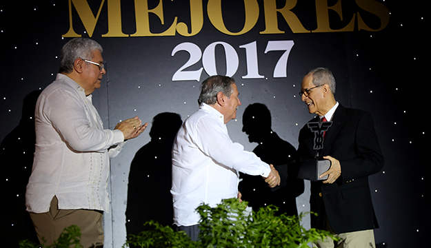 Nochedelosmejoresrector.jpg