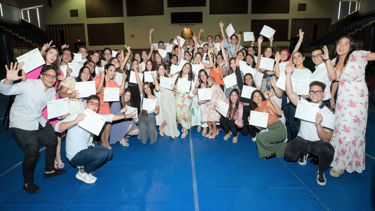 entrega-diplomas-semillero-investigadores-2023