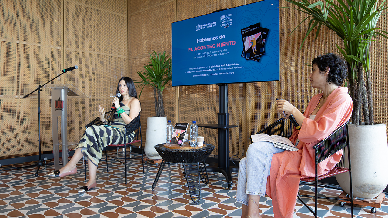 Vanesa Rosales y Daniela Pabón - presentación El Poder de la Lectura nota.jpg