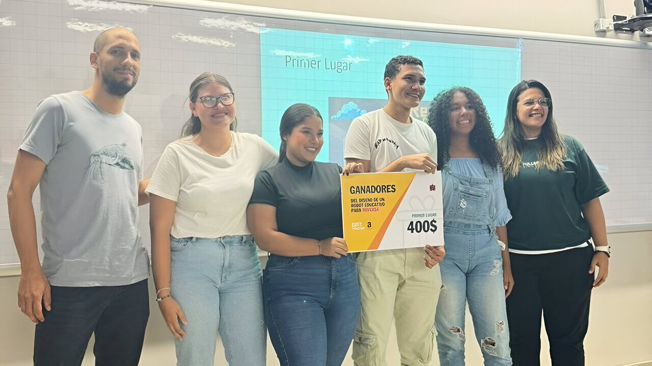 Ganadores diseño robot 2024