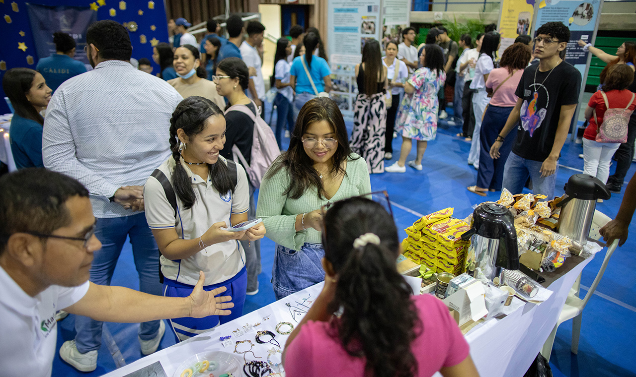 Feria INN grupo accesorios.jpg