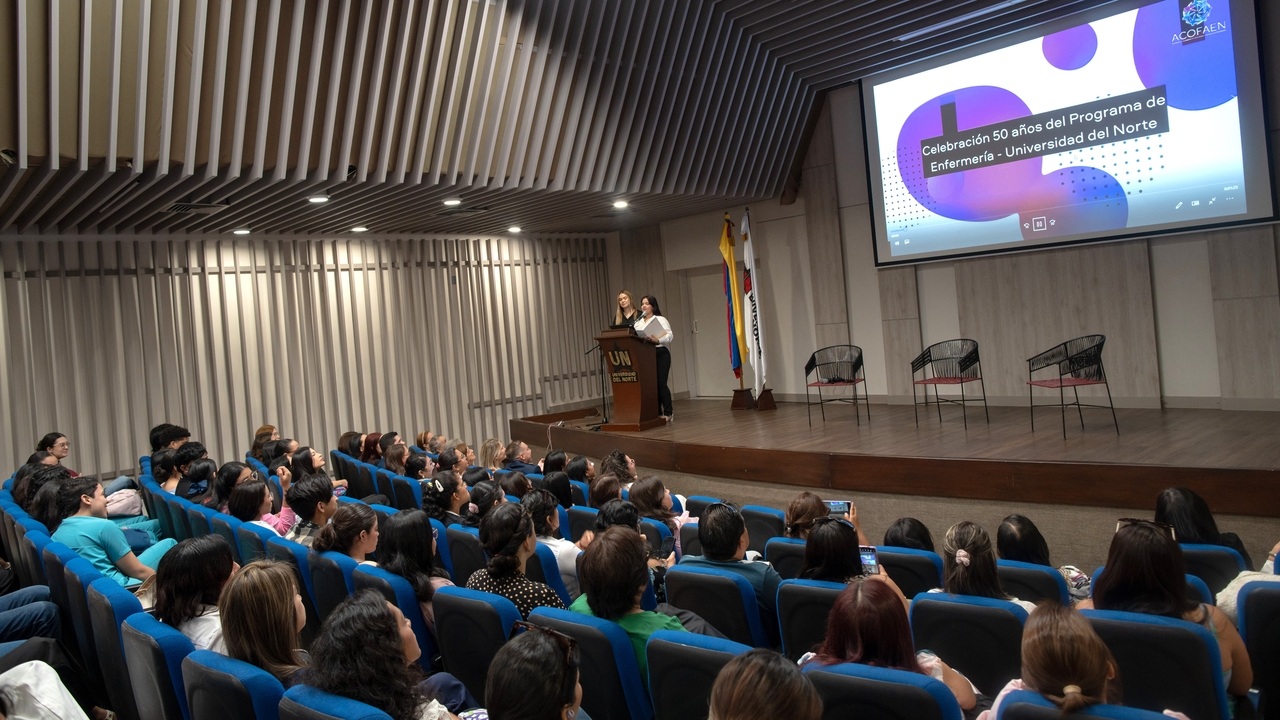 Enfermería 50 años 2025