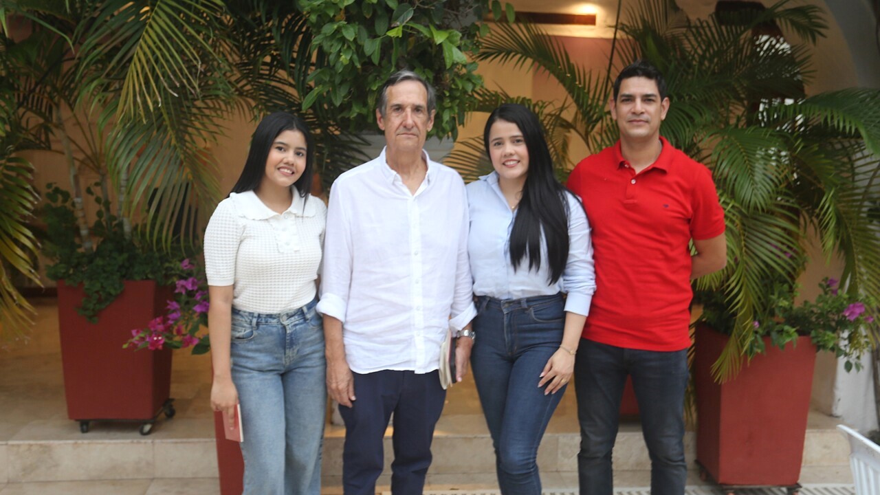 Mariana tafur becaria 2026.jpg