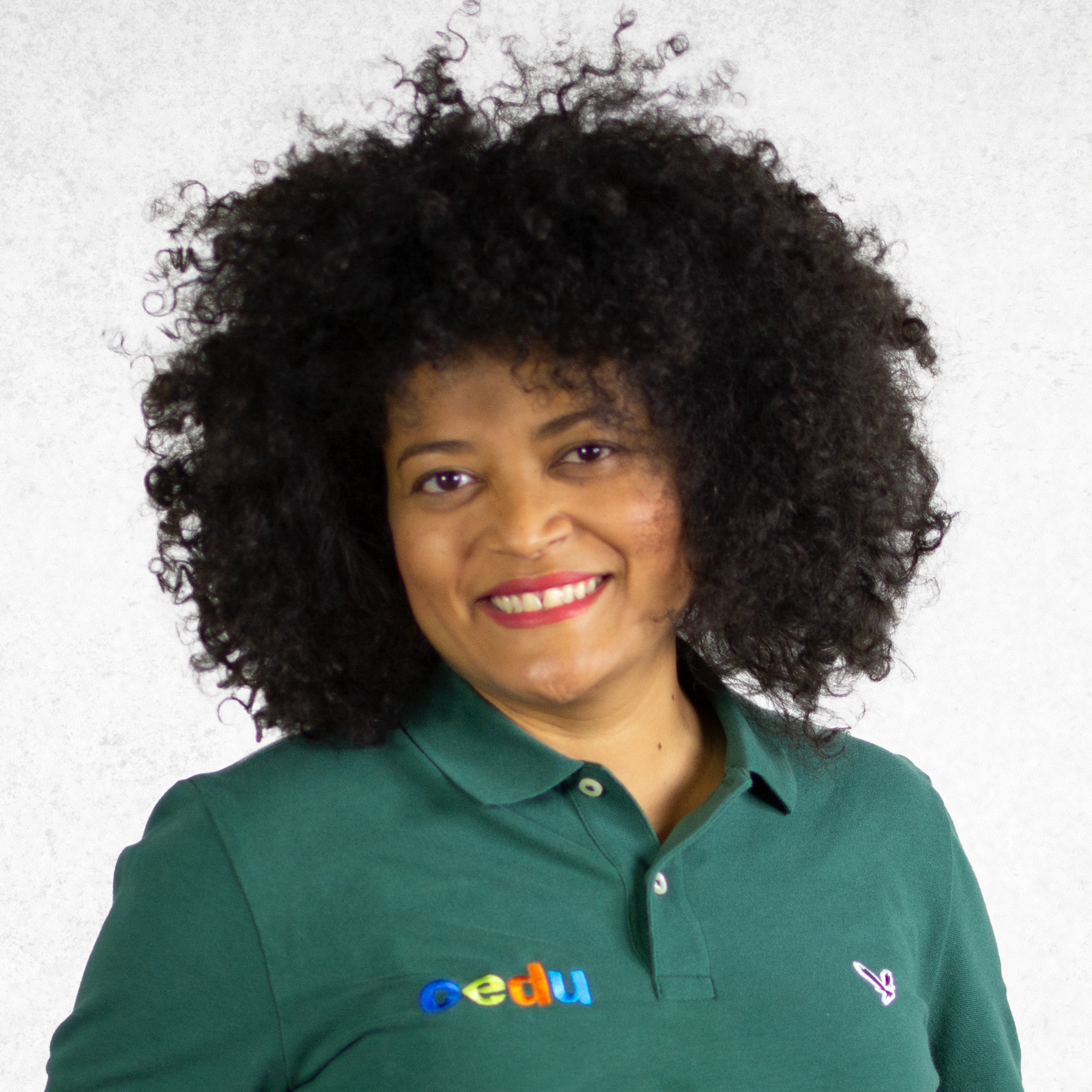 Edna Manotas Salcedo Párrafo Coordinadora de Comunicaciones y Diseño de Material Educactivo