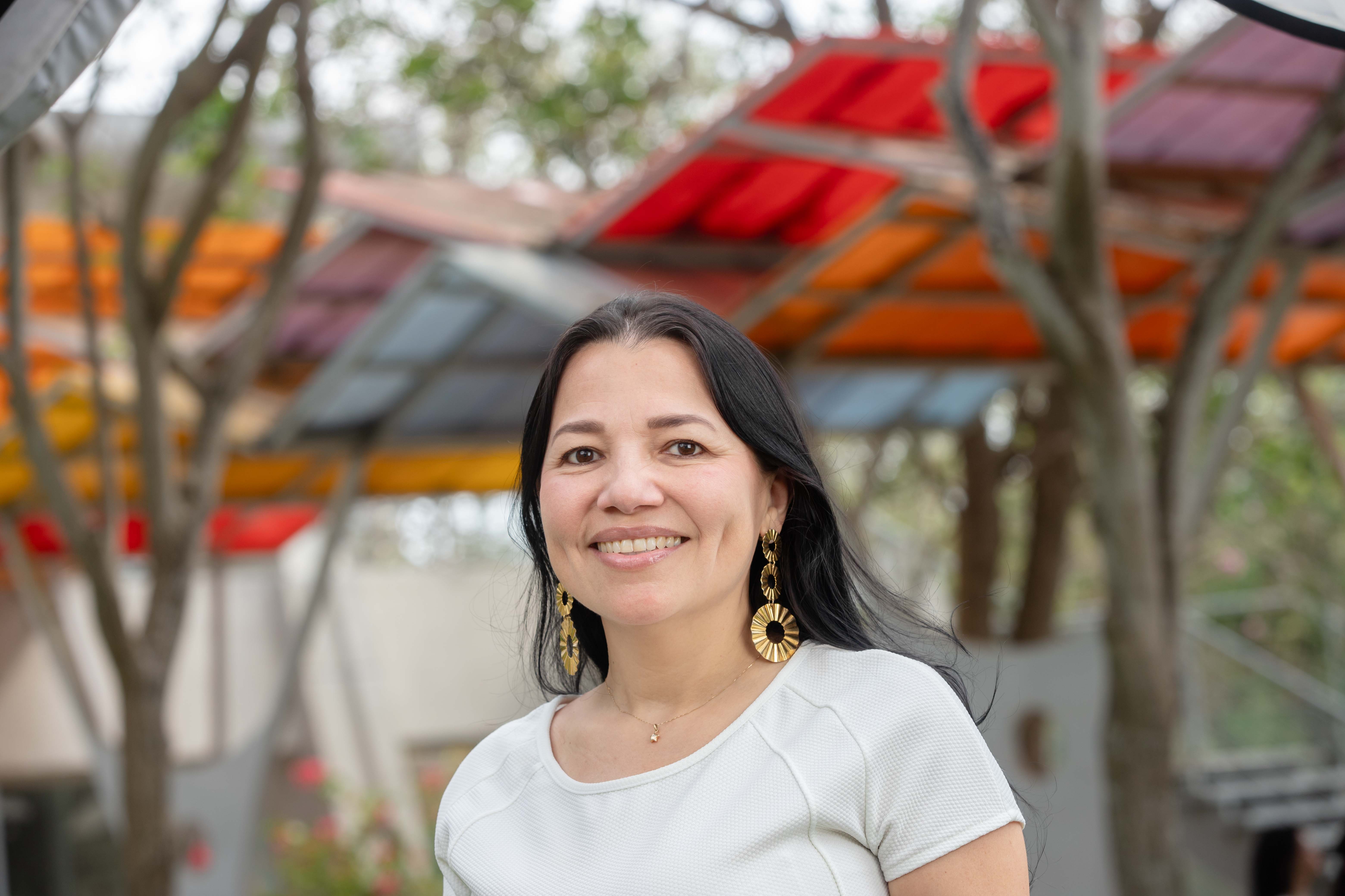 ANDREA LAFAURIE - DOCENTE IESE