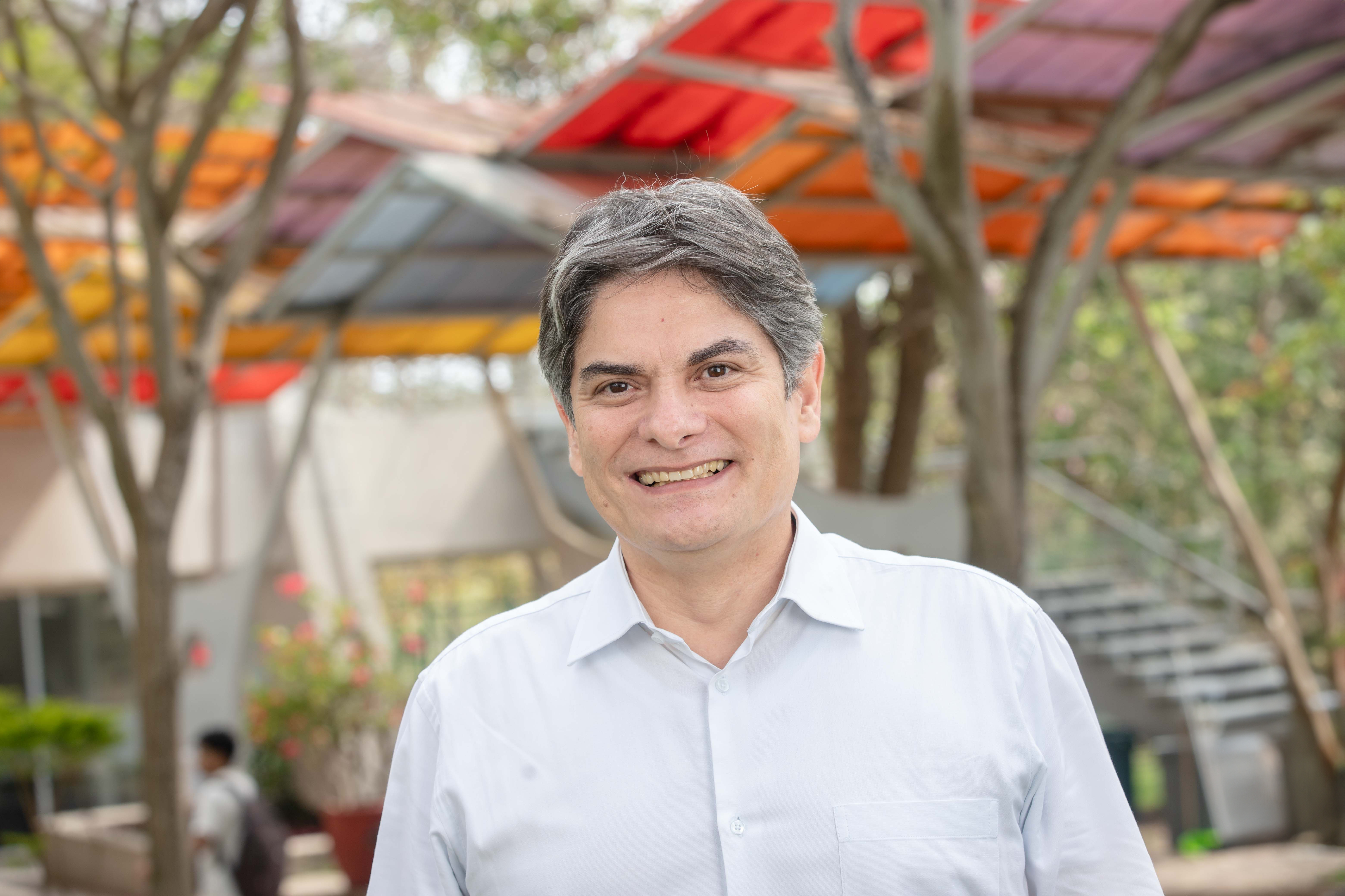 Jose Alfredo Aparicio Serrano Decano