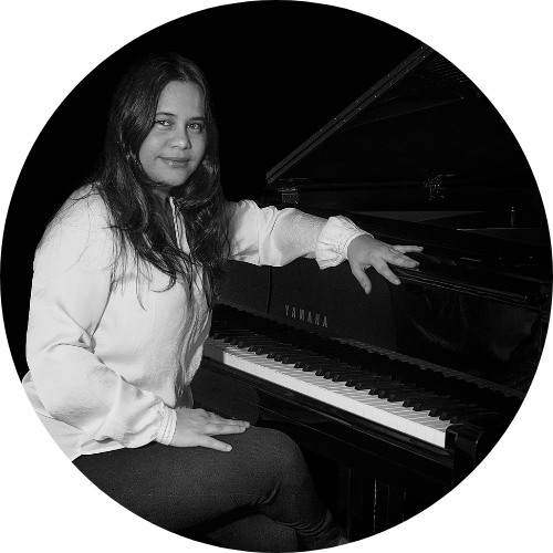 Jhany Lara, profesora música