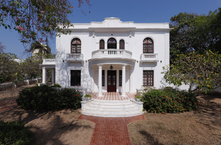 Casas antiguo y nuevo Prado