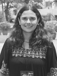 Directora Departamento de Química y Biología: Juanita Aldana Domínguez