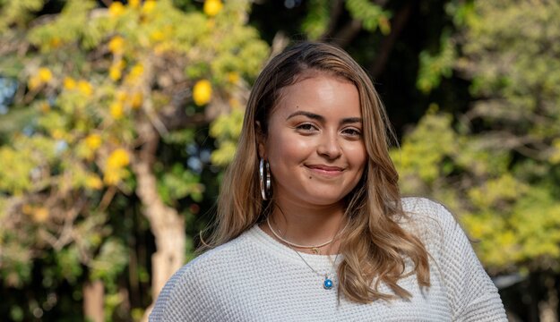 Nicolle Harboth egresada Música 2022.jpg